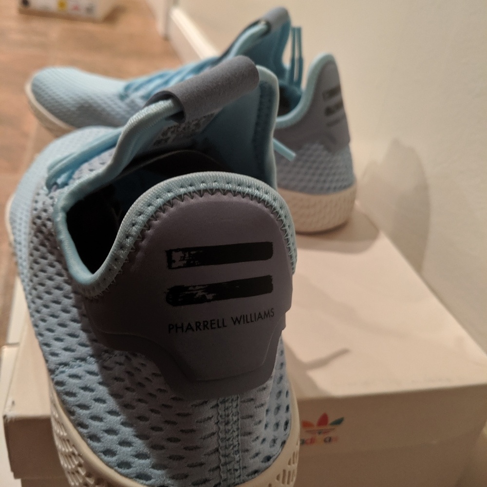 NEW - Adidas Pharell HU baby blue mens